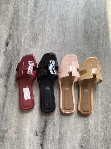 JayBee Herme Flat