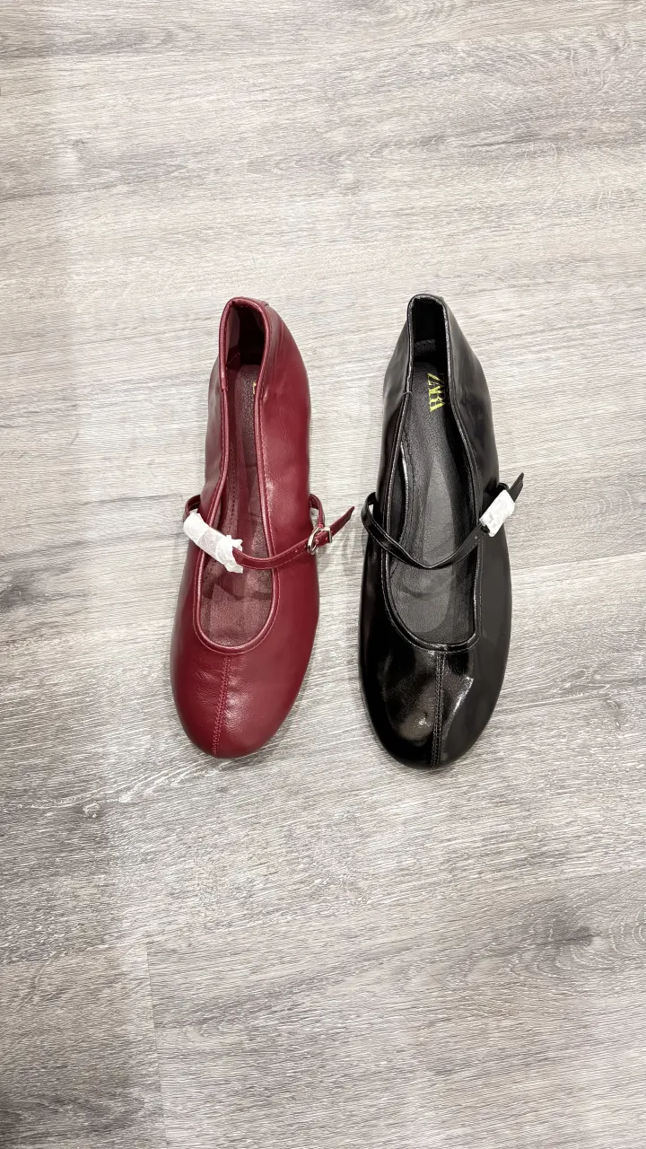JayBee Kiera Flat