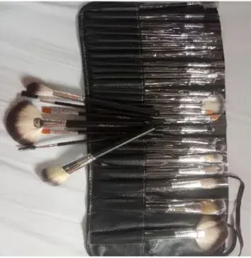 Professional Make up brush – 24pc