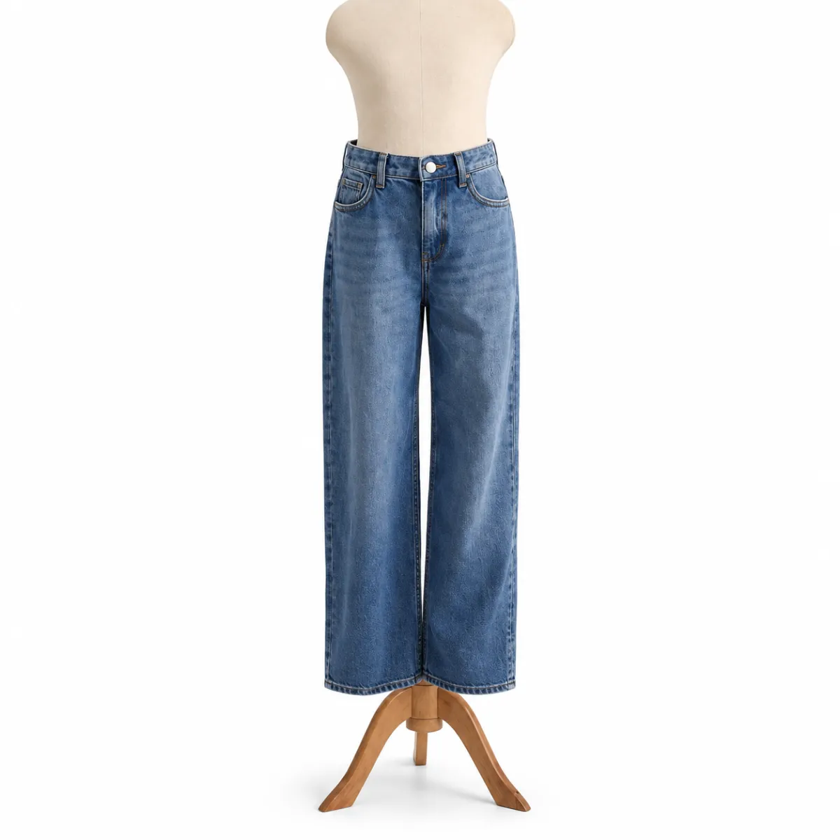 Wide leg blue jeans