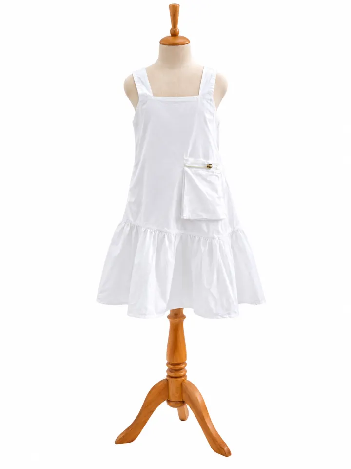 Escaloel white G gown