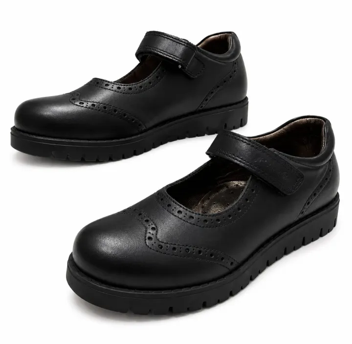 K Pafi Girls sch shoe with design