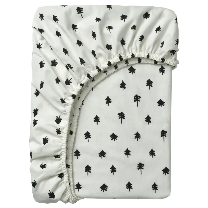 Gronfink fitted sheet for cot tree pattern