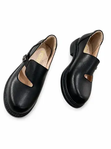 KP girls school shoe